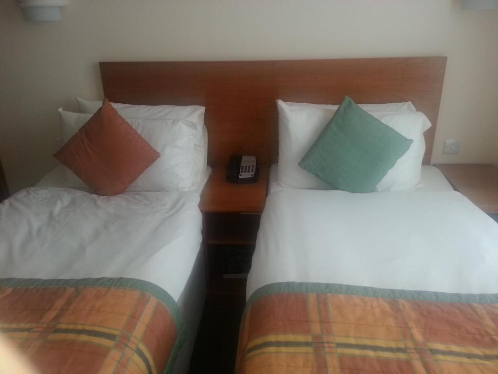 Sefton Express Hotel Ballasalla Room photo