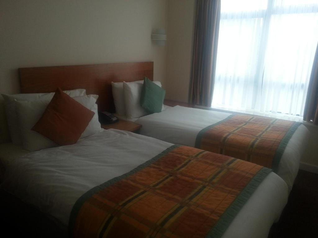 Sefton Express Hotel Ballasalla Room photo